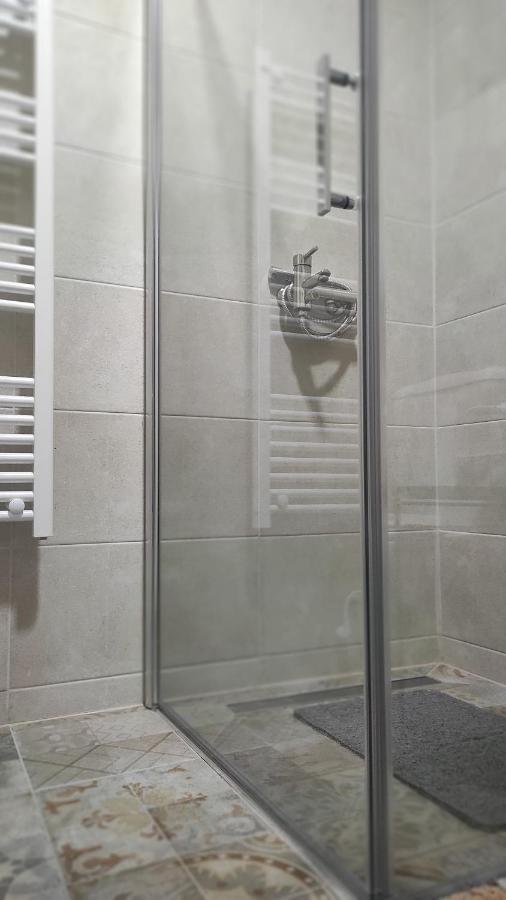 Apartman A&E Zivinice エクステリア 写真