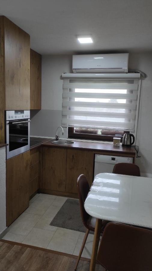 Apartman A&E Zivinice エクステリア 写真