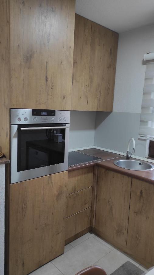 Apartman A&E Zivinice エクステリア 写真