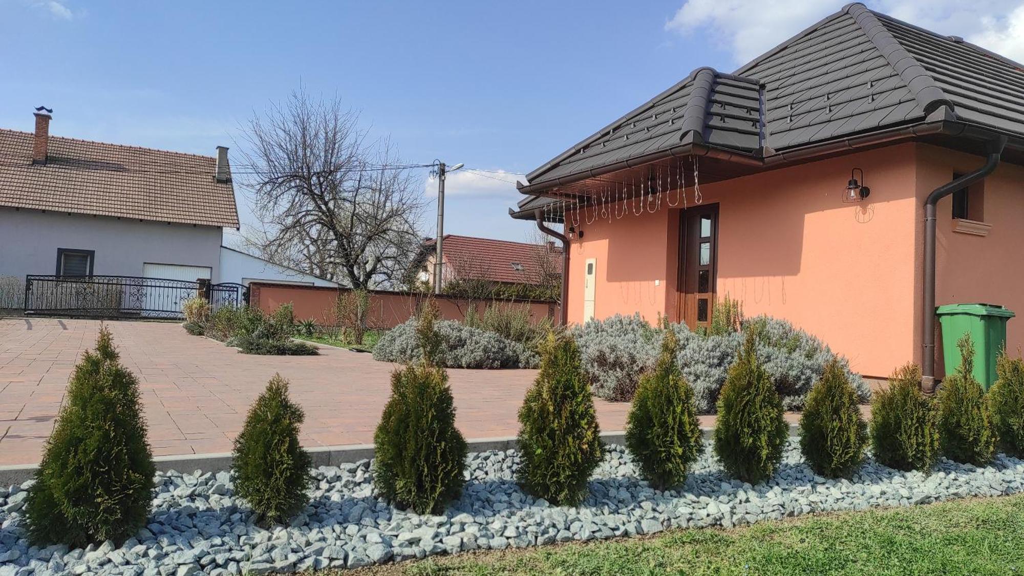 Apartman A&E Zivinice エクステリア 写真